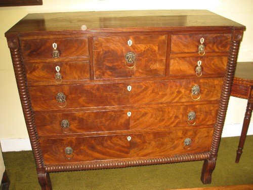 georgian mahogany chest of drawers