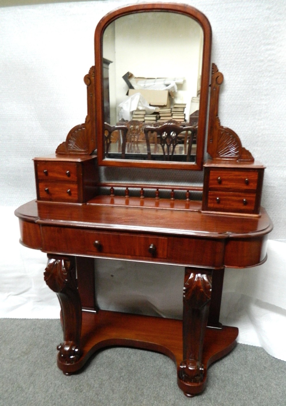 duchess dressing table