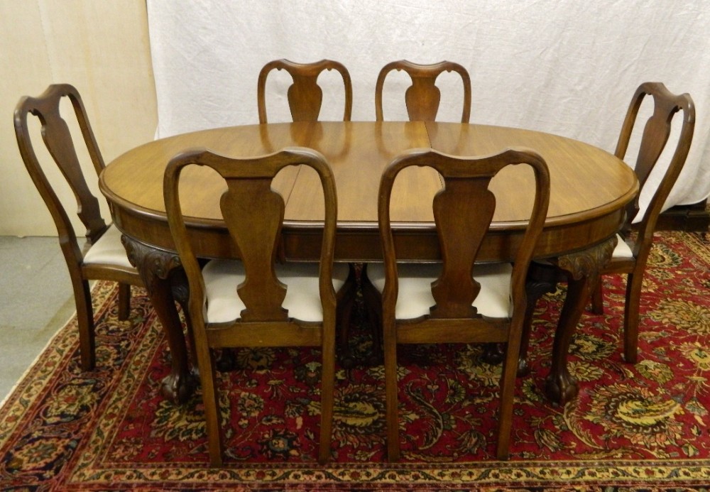 mahogany dining table six chairs