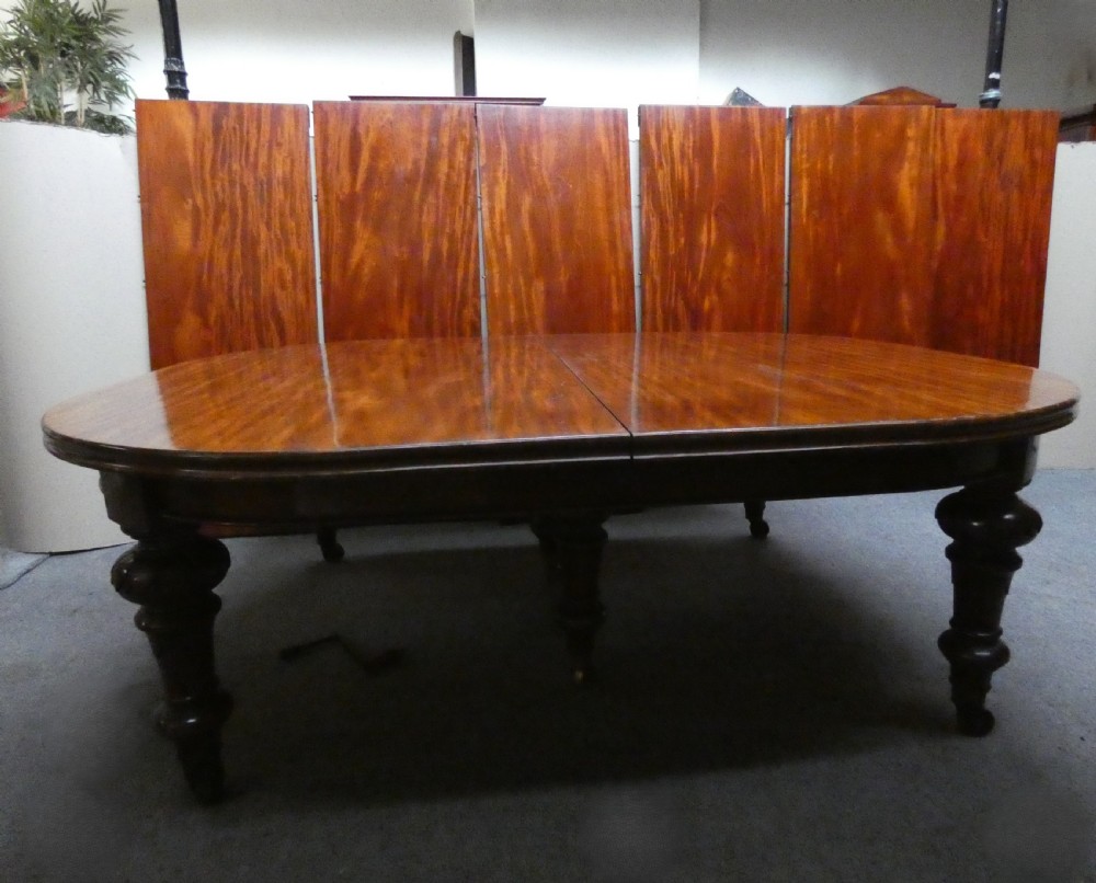 19' MAHOGANY DINING TABLE WITH 6 LEAVES LEAF CARRIER 19' mahogany dining table with 6 leaves leaf carrier