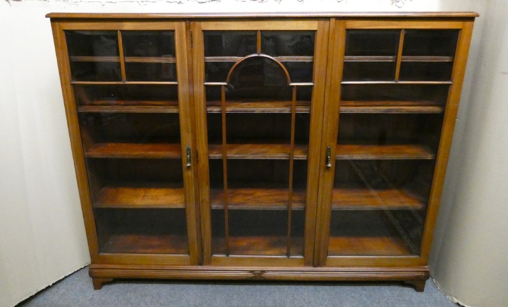 mahogany bookcase